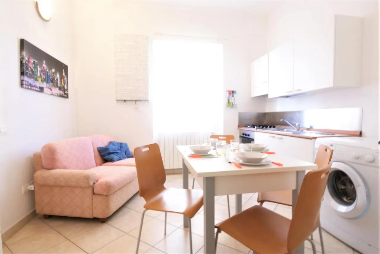 Apartment Da Simona Appartamenti Imperia