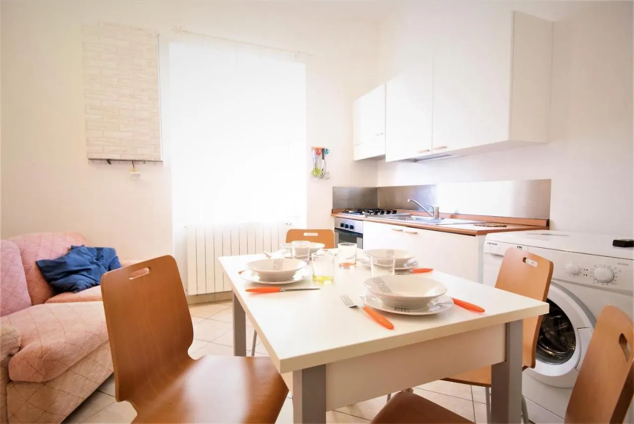Apartment Da Simona Appartamenti Imperia Italy